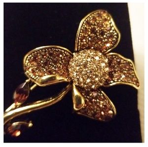 Jewelry - Vintage Flower brooch pin Jewelry - Vintage Flower brooch pin